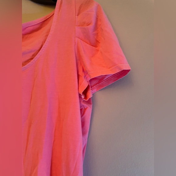 LILLY PULITZER Pima Cotton Pink Short Sleeve Scoop-Neck Top Size L - Picture 2 of 7